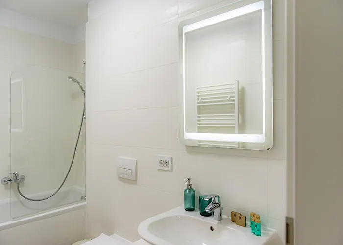 Apartament Veli Coresi 803